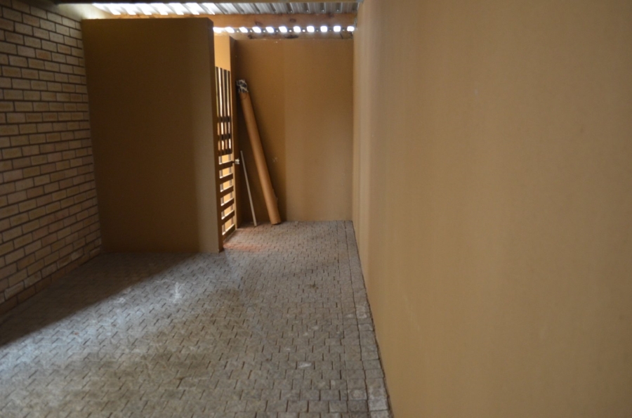 To Let 3 Bedroom Property for Rent in Mooikloof Country Estate Western Cape